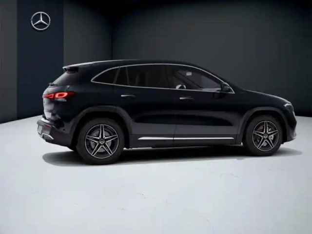 Mercedes Eqa 250+ amg line — photo 19