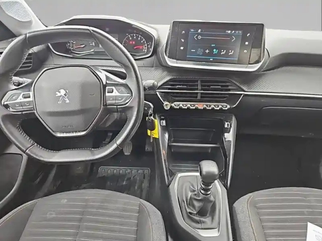 Peugeot 208 puretech 100 s&amp;s bvm6 — photo 8