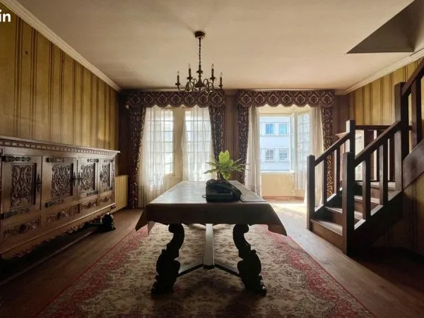 Maison de ville 10 pièces 260 m²