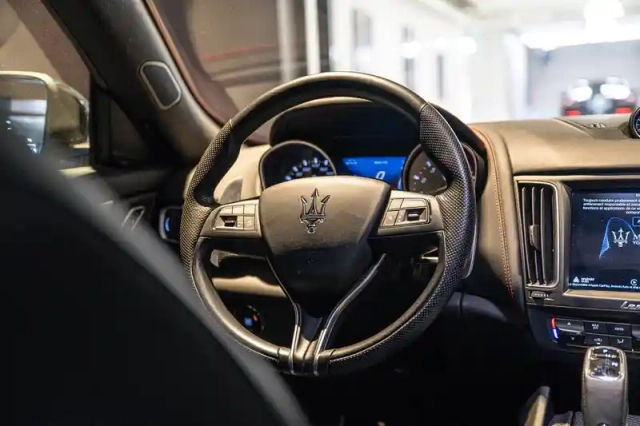 Maserati Levante 3.0 v6 bi-turbo 350 q4 — photo 16