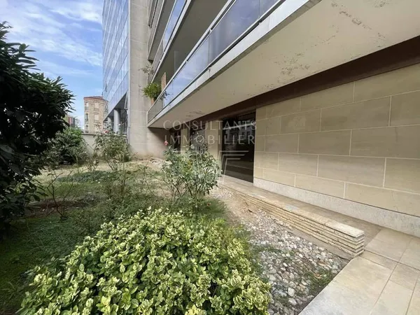 Bureaux 87 m²