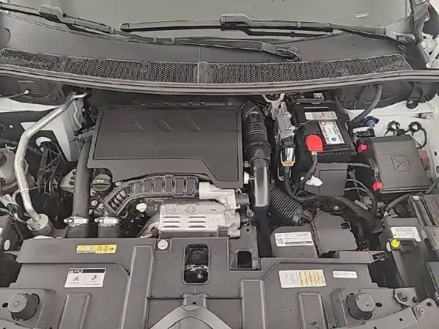 Citroën C5 Aircross puretech 130 s&amp;s bvm6 — photo 98