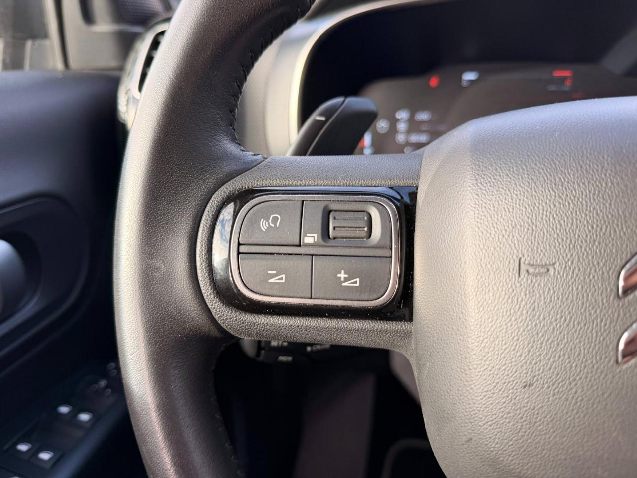 Citroën C5 Aircross puretech 130ch s&s shine eat8 — photo 14