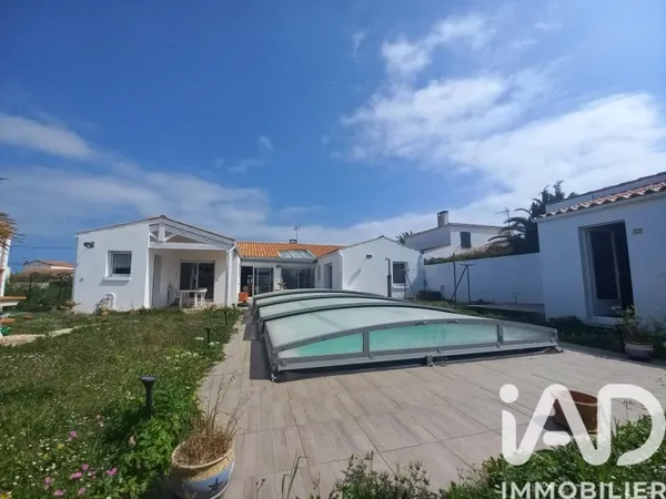 Maison 7 pièces 180 m²