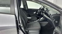 Toyota Yaris 116h Dynamic 5p MY22 — photo 15