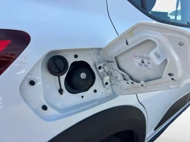 Dacia Sandero 1.0 eco-g 100ch expression — photo 10