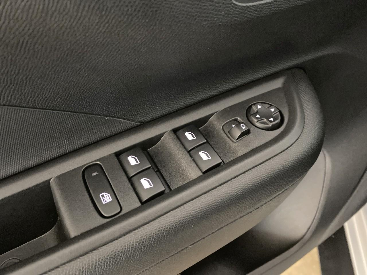 Opel Frontera electric 113 ch batterie 44 kwh edition — photo 20