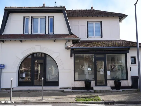 À VENDRE - Deux fonds de commerce - Aubergenville (78)