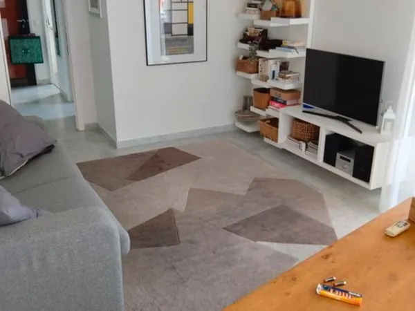 🎓 Studio meublé rénové - Proche Tram - Balcon 5,3 m² & clim - Sud-est - Calme absolu