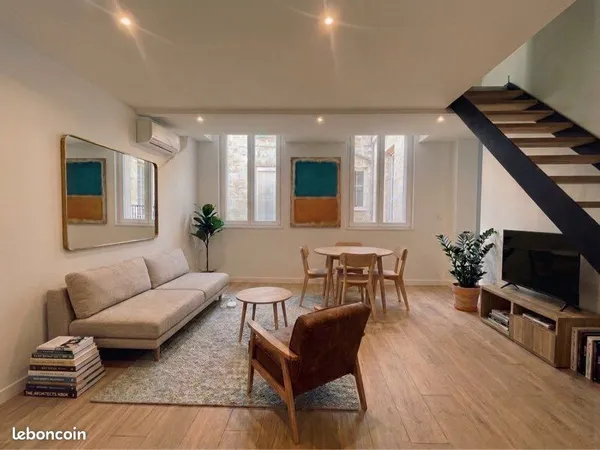 Appartement rénové T3 Bordeaux Chartrons climatisé