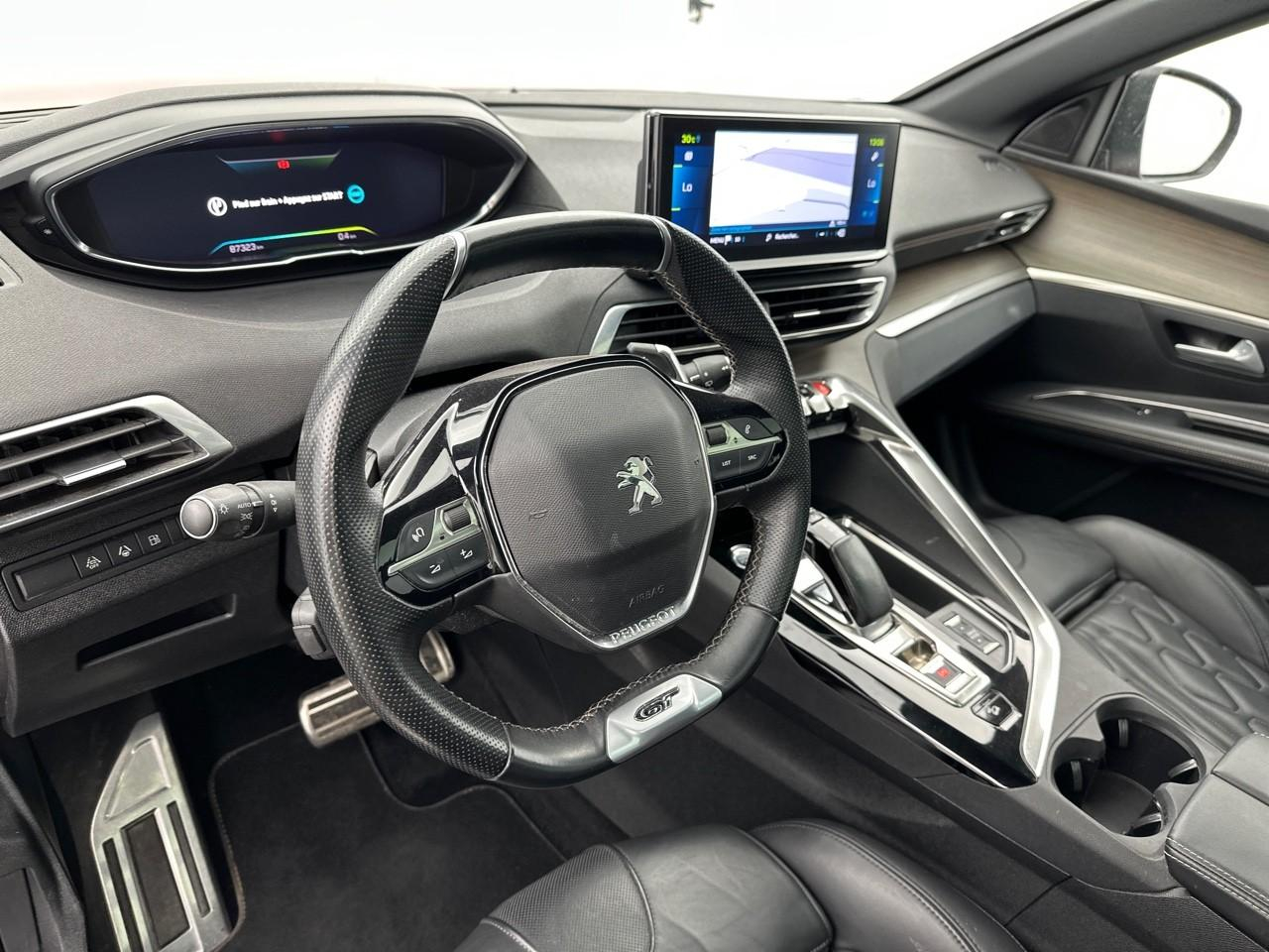 Peugeot 3008 hybrid4 300 e-eat8 gt — photo 8