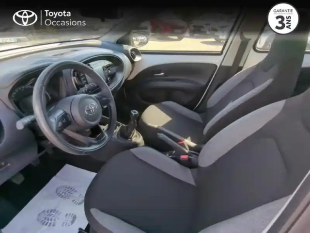Toyota Aygo X 1.0 vvt-i 72ch dynamic my24 — photo 11