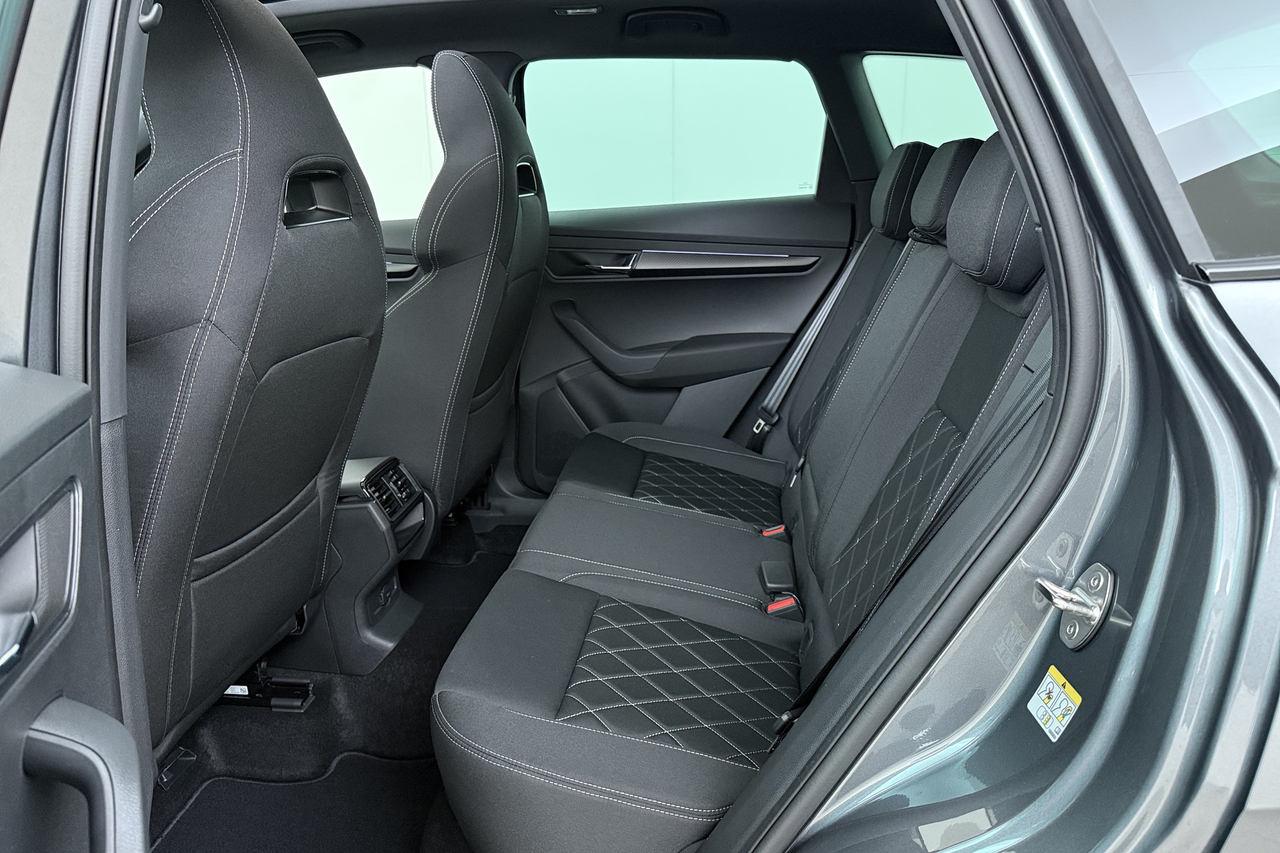Skoda Karoq — photo 8
