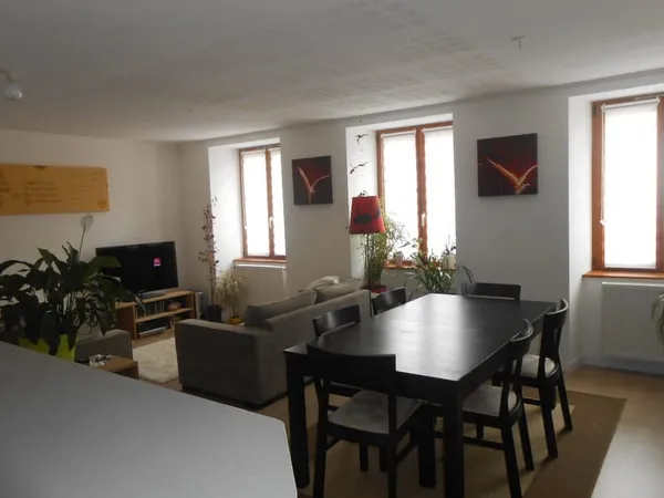 Appartement 4 pièces à louer à Soultz Haut Rhin avec garage et fibre optique