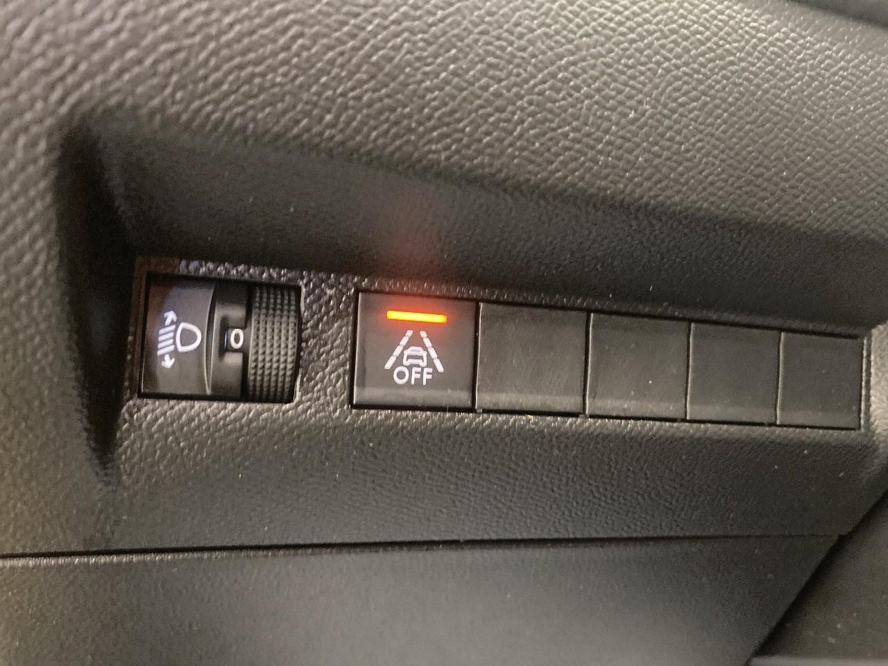 Peugeot 208 puretech 100 s&s bvm6 allure — photo 19