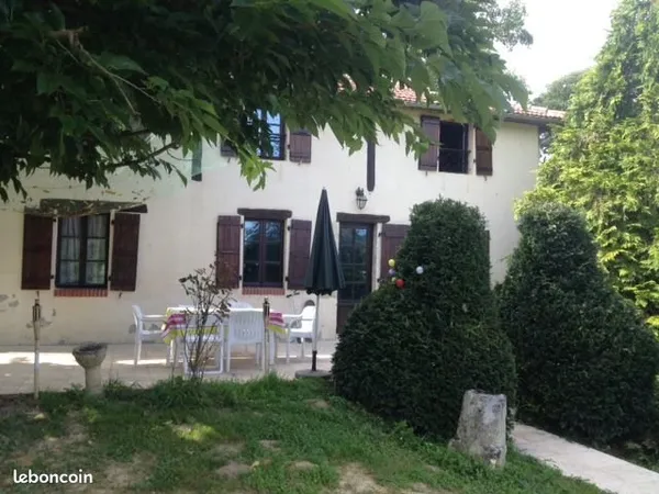 Maison de charme entourée de vignes au coeur de l'Armagnac