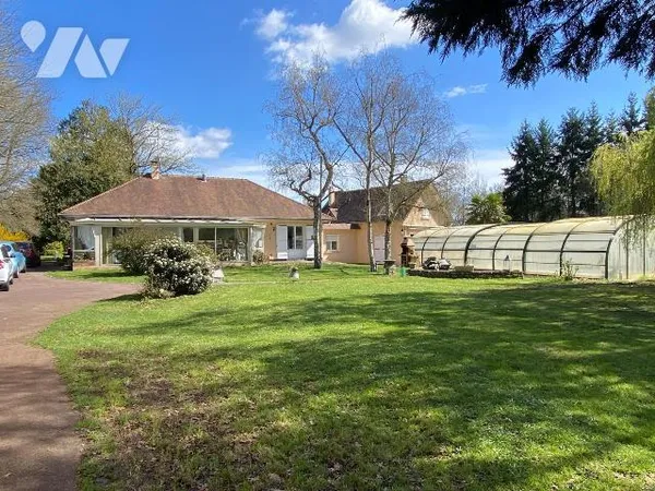 Maison 8 pièces 215 m²
