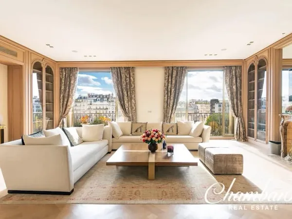 Appartement 5 pièces 250 m²
