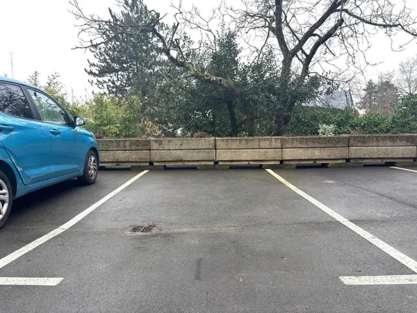 Place de parking dans une résidence sécurisée