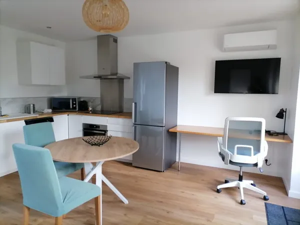 Maison meublée 2 pièces - CHILVERT
