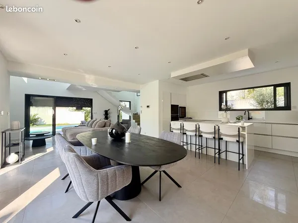 Villa 5 pièces 130 m²