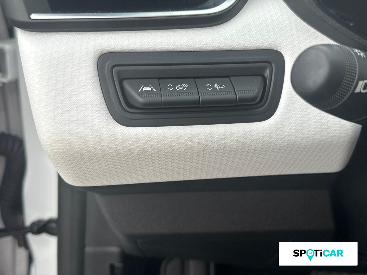 Renault Clio 1.6 e-tech hybride 145ch evolution — photo 18