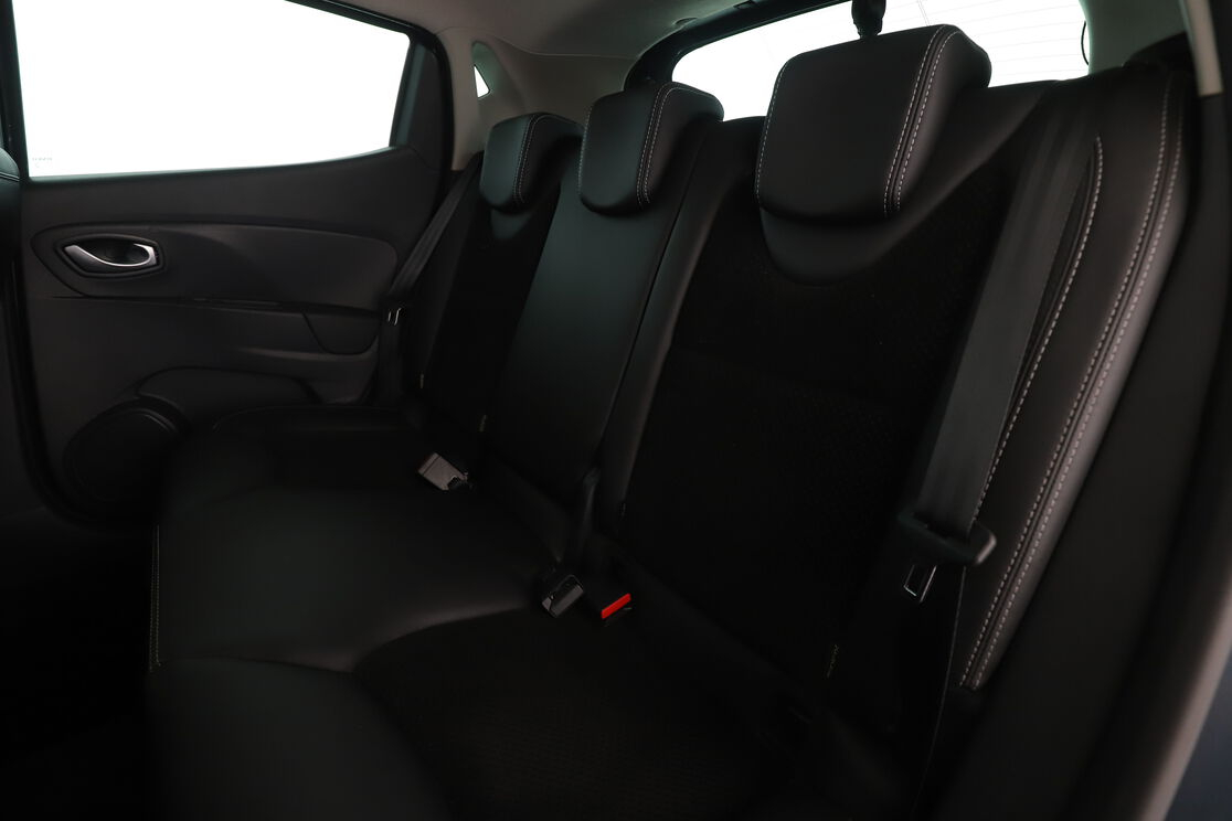 Renault Clio 1.5 dCi Intens EDC — photo 12