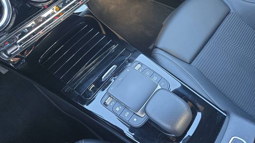 Mercedes Classe CLA 2.0 200d 150 8G-DCT - Progressive Line – 2020 – 108248 km – Diesel – Boîte Automatique — photo 10