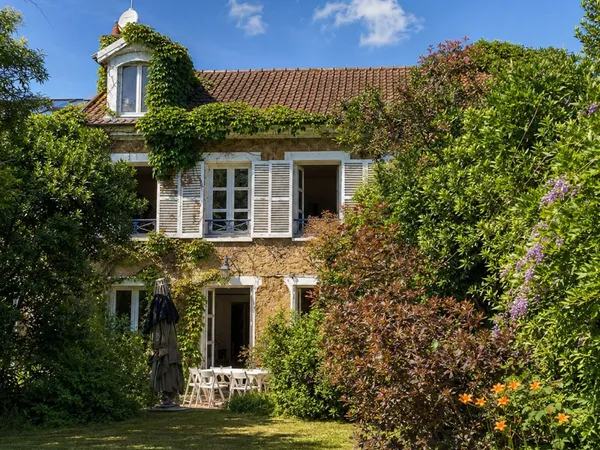 Maison 5 pièces 180 m²