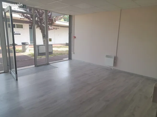 Local 48 m² Cestas