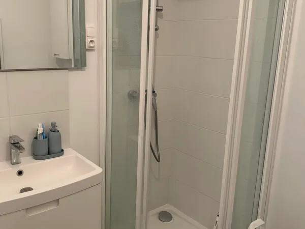 Loue appartement 30m² Paris 11ème (Oberkampf) mois d'août 2025
