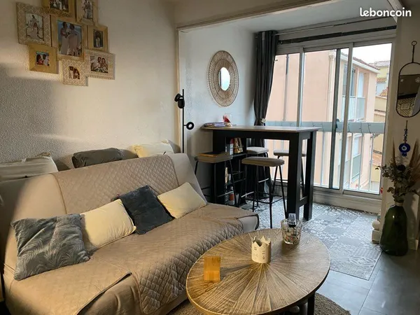 Vend studio meublé