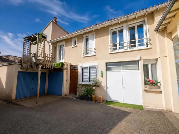 Immeuble de rapport de 130 m² à Poitiers