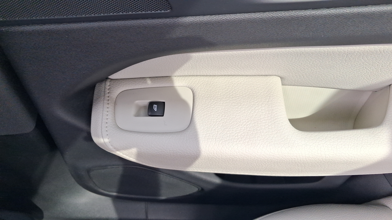 Volvo XC60 D5 AWD 235 ch Geartronic 8 — photo 46