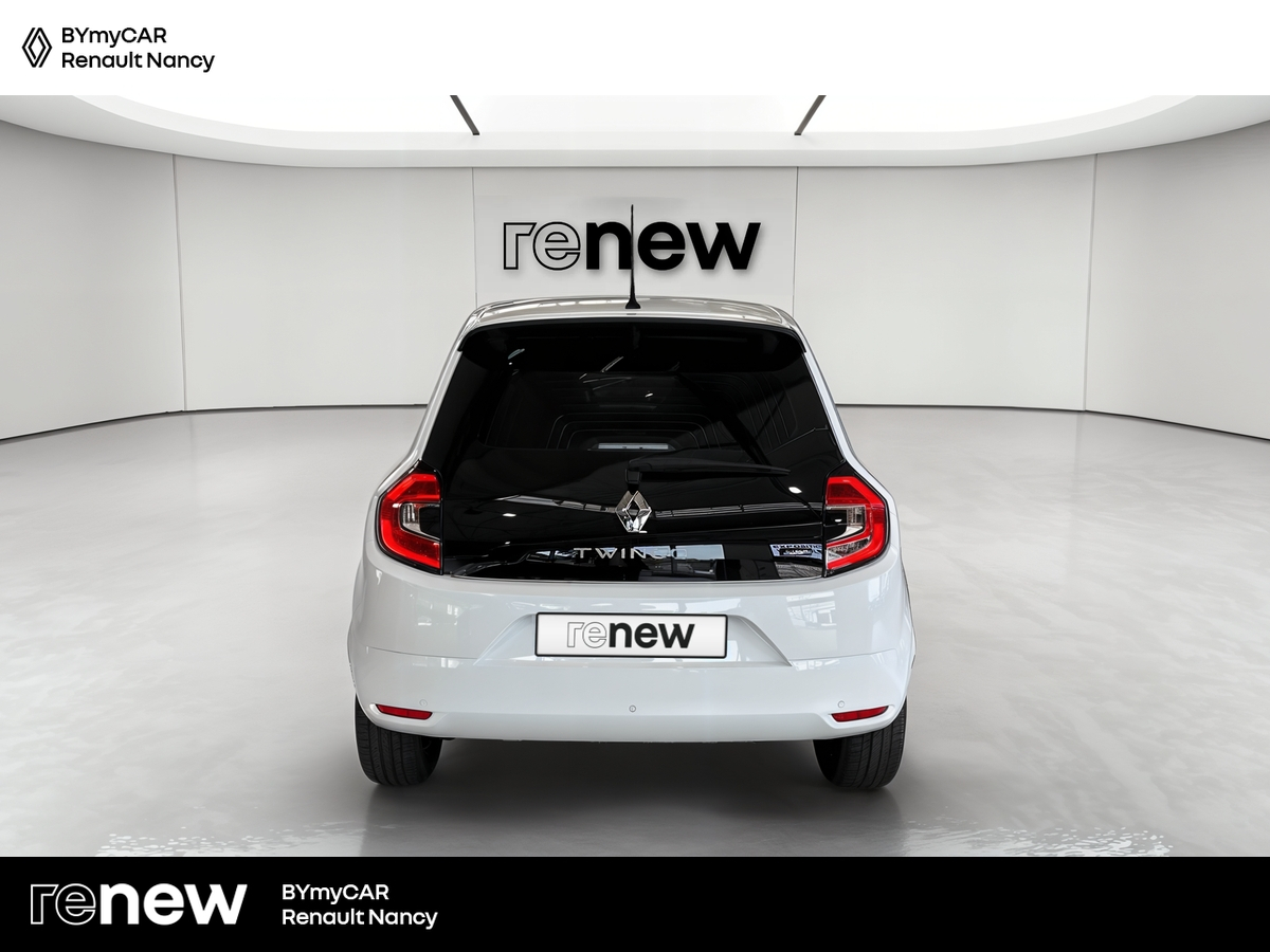 Renault Twingo III E-Tech — photo 3