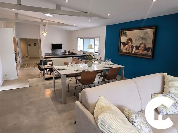 Appartement 6 pièces 169 m²