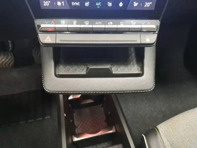 Renault Megane e-tech ev60 220 ch super charge — photo 7