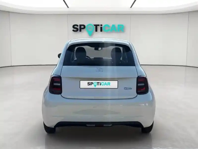Fiat 500 e 118ch my23 — photo 4