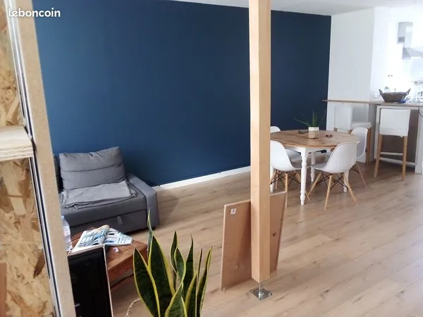 Maison meublée 85 m² avec terrasse — 2 chambres — DPE D — Hem