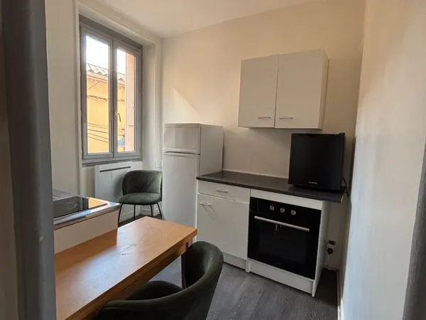 Studio meublé 18 m² - Romans centre - 420 CC
