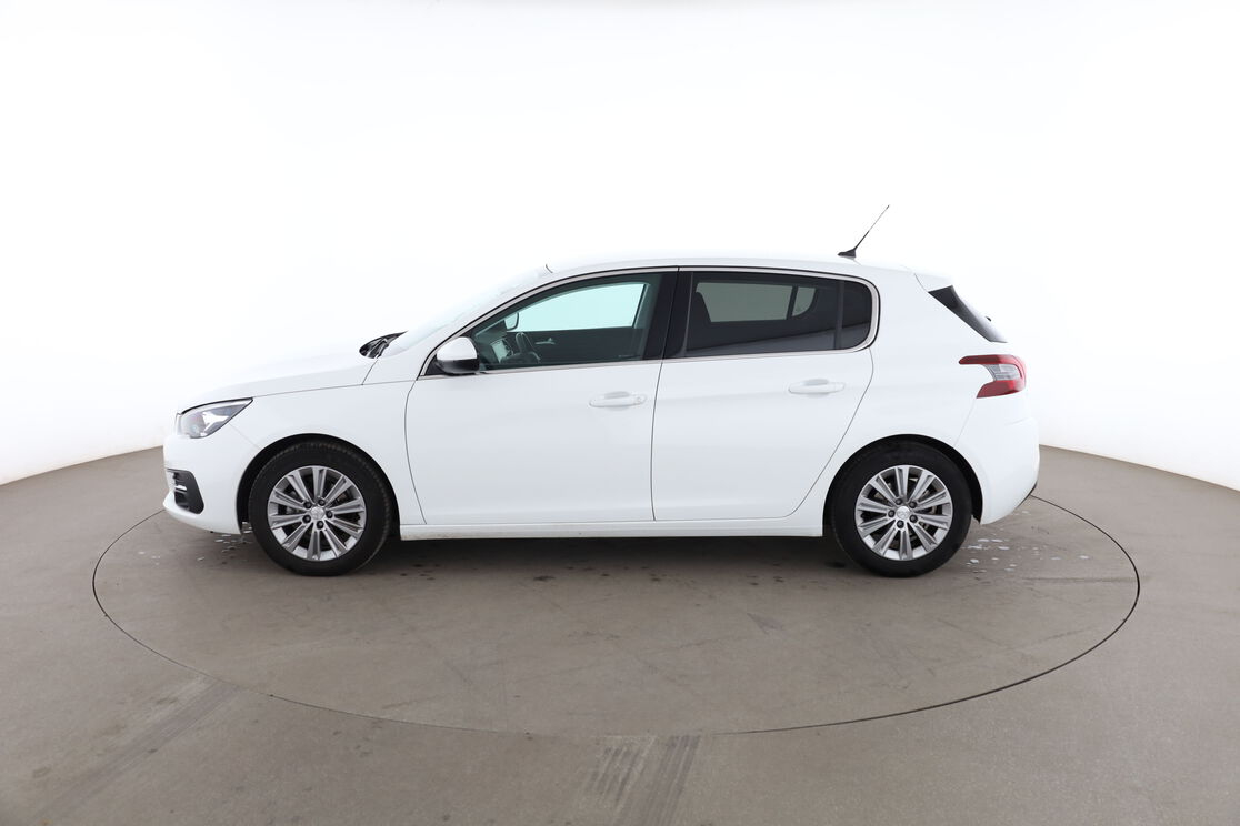 Peugeot 308 1.2 PureTech Allure — photo 2