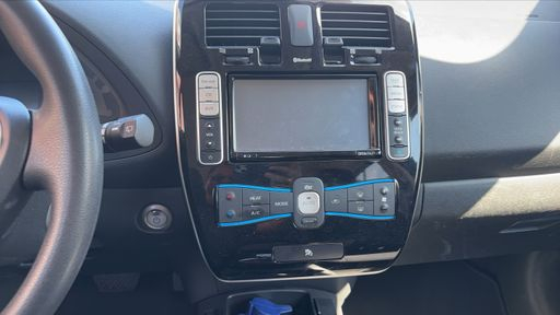 Nissan Leaf 109 24kWh - Acenta – 2013 – 94998 km – Électrique – Boîte Automatique — photo 13