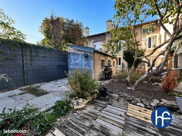 T3 en duplex avec parking, extérieur, dépendance et cave