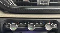 Citroen C5 X Hybride rechargeable 225ch Shine Pack ëEAT8 — photo 19