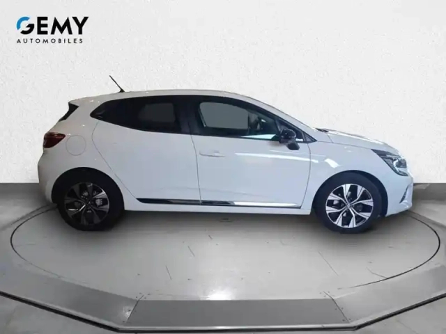 Renault Clio tce 90 — photo 21