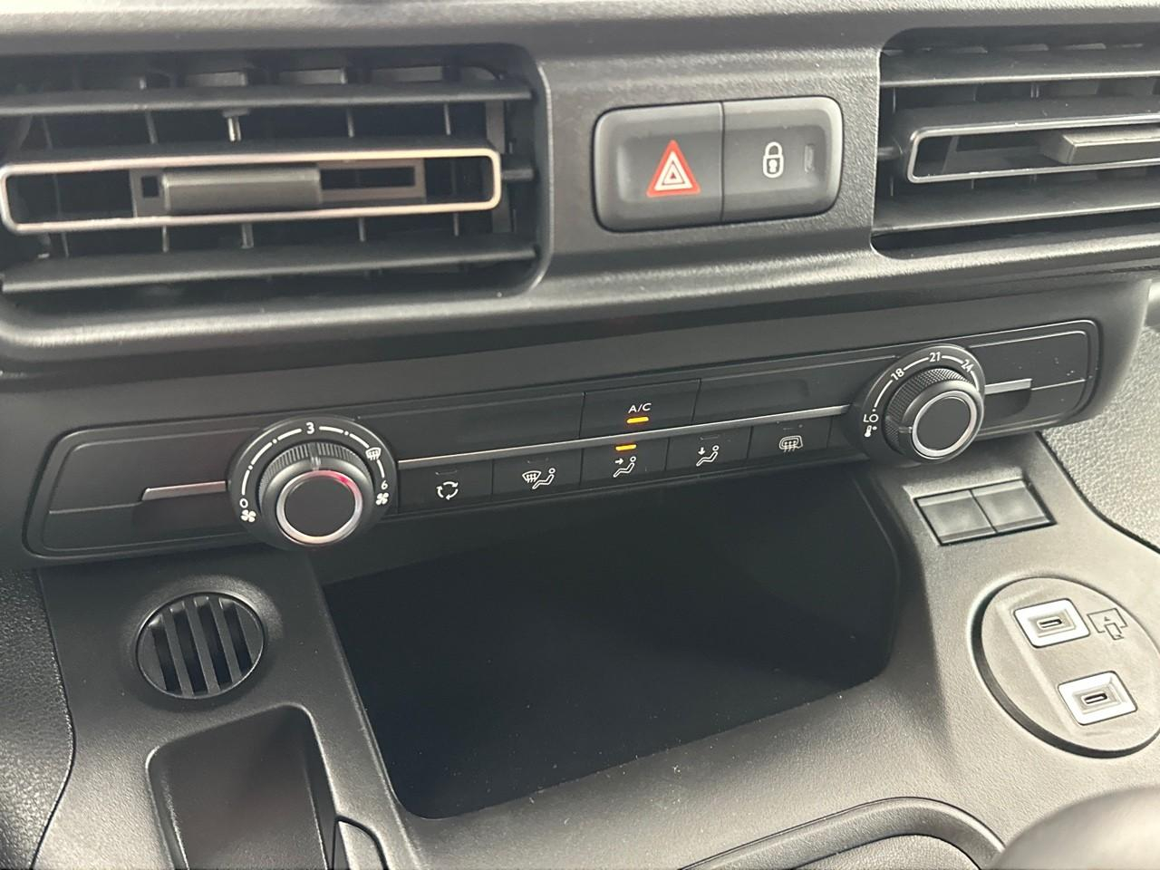 Citroën Berlingo van m diesel 100 ch manuelle — photo 27