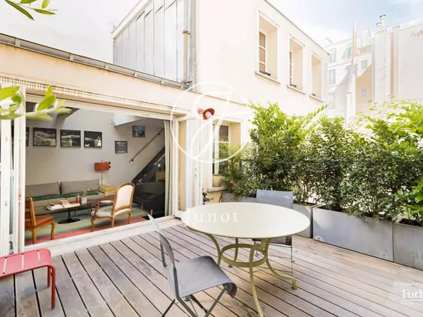 Paris 9e - NOTRE DAME DE LORETTE - Duplex - 6 pièces - 132,36m² Carrez - 3/4 chambres - Terrasse 23m