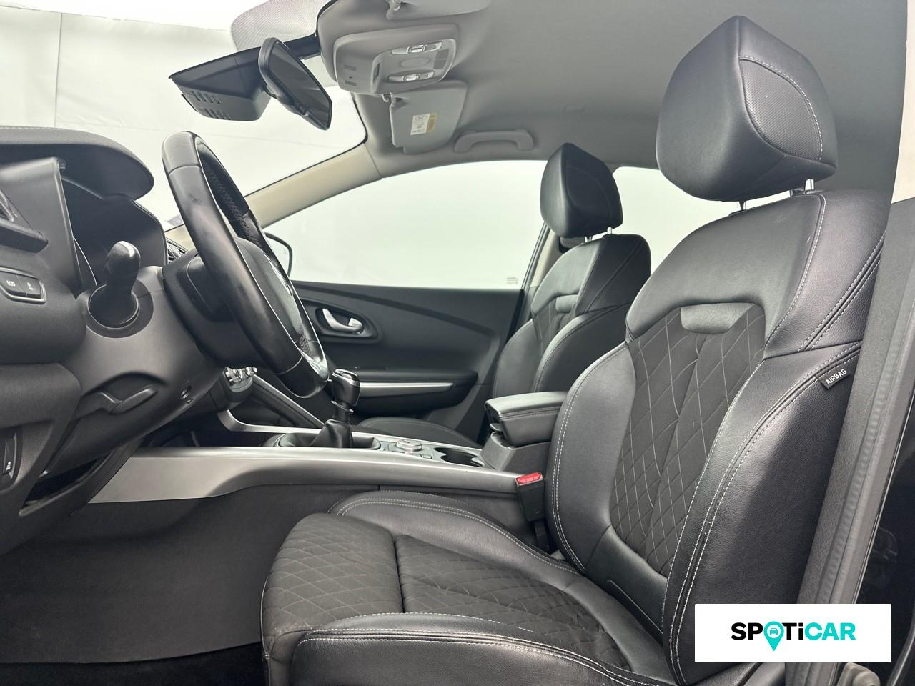 Renault Kadjar 1.7 blue dci 150ch intens 4x4 — photo 9