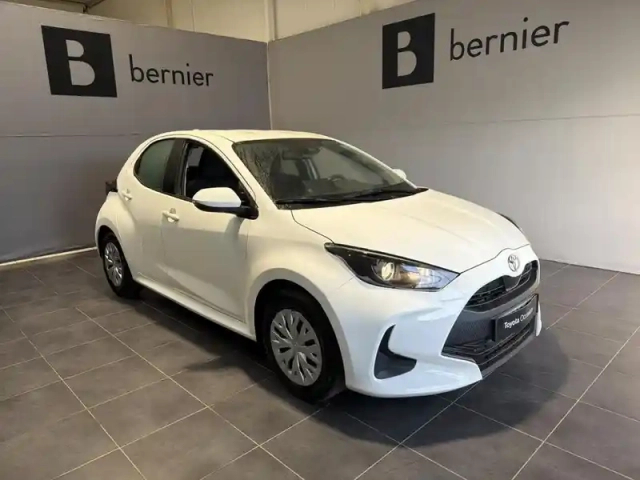 Toyota Yaris 120 vvt-i dynamic business 5p mc24 — photo 1