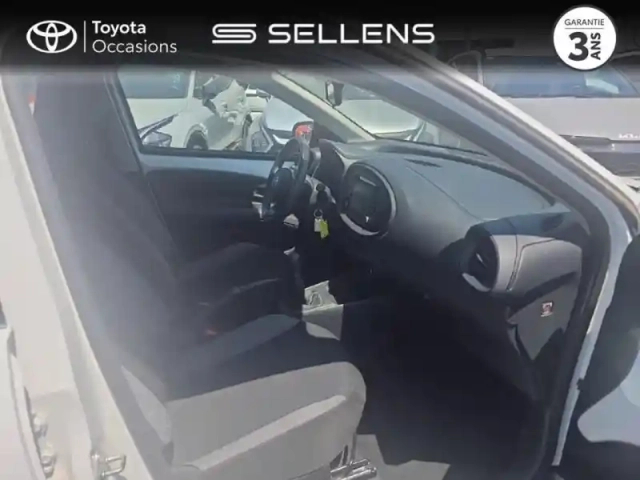 Toyota Aygo X 1.0 vvt-i 72ch active business my23 — photo 6